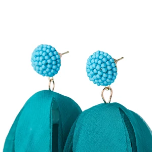 Türkiz Poliészter Lógós Nikkelmentes Fém Fülbevaló Gyöngyökkel