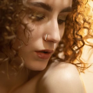 Arany Színű Cirkónia Kövekkel Kirakott 316L Orvosi Acél Orr- És Fülpiercing