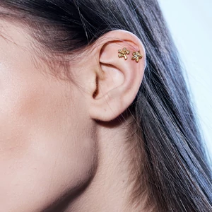 Arany Színű 316L Orvosi Acél Egyenesszárú Labret Piercing Kövekkel Díszített Virággal