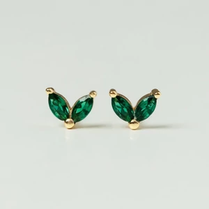 316L Arany Színű  Labret Piercing Ovális Cirkónia Kővel - 4 mm