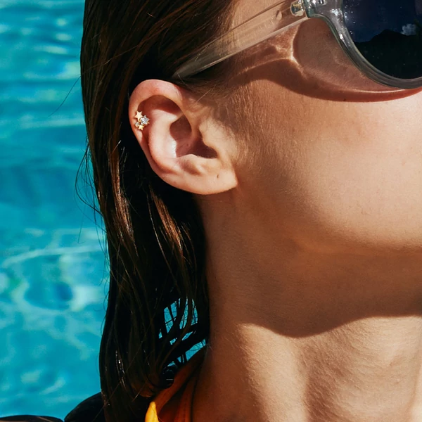 14 Karátos Arannyal Bevont Ródiumozott Arany Színű Orvosi Acél Csillag Alakú Piercing, Cirkónia Kövekkel