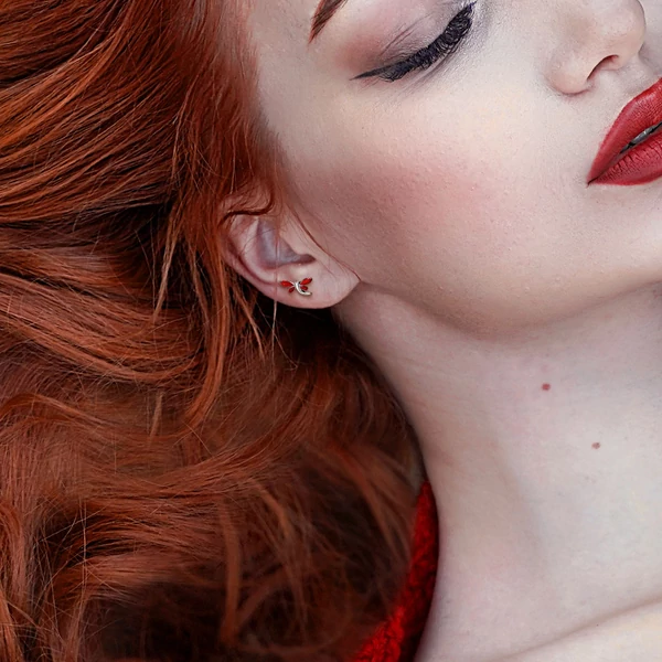 Piros Szitakötő Alakú Piercing