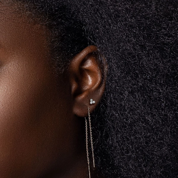 A & ONE Ezüst Színű 316L Orvosi Acél Egyenesszárú Labret Piercing Apró Gyöngyökkel Díszítve