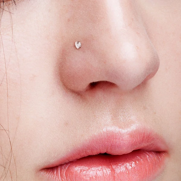 Ezüst Színű 316L Orvosi Acél Orr Piercing Cirkónia ővel