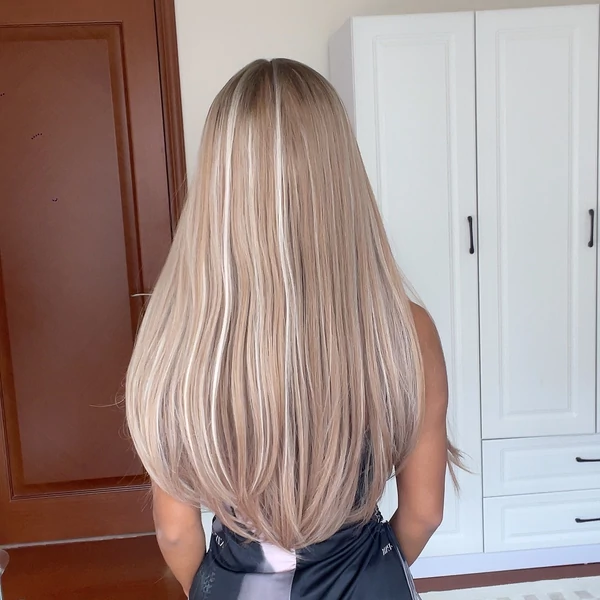 Világosbarna Paróka Szőke Melírral - 65 cm