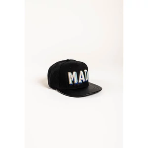 A &amp;amp; ONE Fekete, Színes MAD Felirattal Hímzett Snapback Sapka