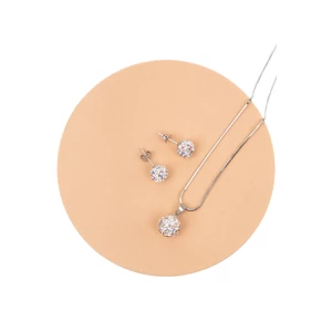A &amp;amp; ONE S925 Ezüst Gömb Fülbevaló És Nyaklánc Szett Bézs És Színjátszós Swarovski® Kövekkel