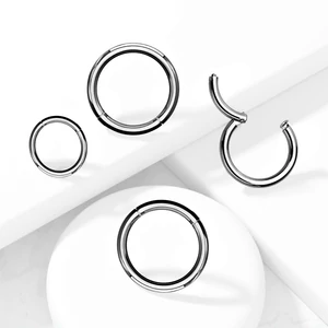 A &amp;amp; ONE Fekete Színű Titánium Karika Piercing-8 mm