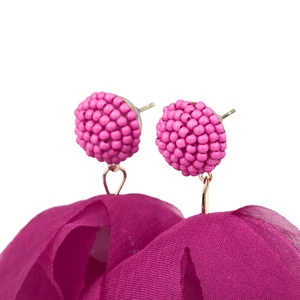 Pink Poliészter Lógós Nikkelmentes Fém Fülbevaló Gyöngyökkel