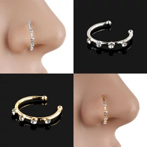 A & ONE Ezüst Színű Réz Orr Piercing Apró Strasszkövekkel