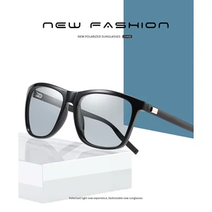 Fekete Keretes Szürkés Áttetsző Lencsés Napszemüveg