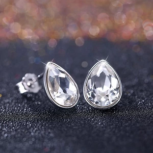 A & ONE S925 Ezüst Csepp Alakú Fülbevaló Fehér Swarovski® Kristállyal