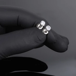 Steril füllyukasztó szett kerek ezüst színű cirkónia köves orvosi acél piercinggel
