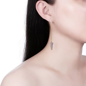 A & ONE Aranyozott S925 Ezüst Lógós Fülbevaló Világoskék Swarovski® Kristályokkal