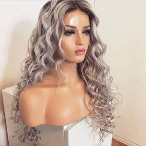 Hamvas Szürke Ombre Színű Hullámos Hosszú Szintetikus Paróka - 70 cm