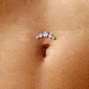 Ezüst Színű Titánium Köldök Piercing Rózsaszín Kövekkel