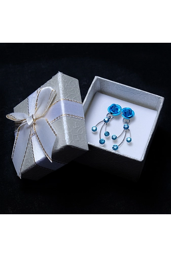 Kép 2/4 - A & ONE Kék virágos női nyaklánc fülbevaló szett
