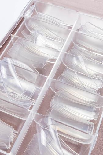 Kép 2/3 - Átlátszó Nail Tips Box