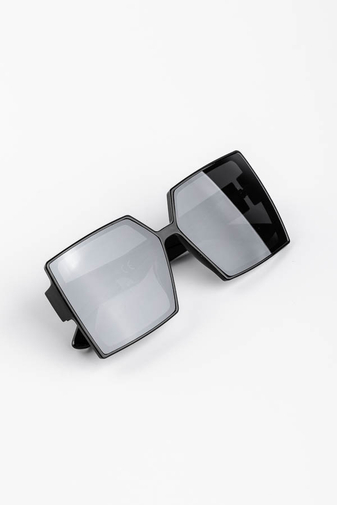 Kép 3/3 - A & ONE Fekete Nagy Méretű Szögletes Műanyag Keretes Napszemüveg