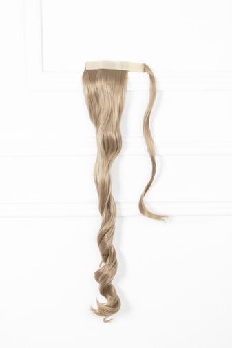 Kép 1/3 - Dohány Szőke Hullámos  Póthaj Copfhoz, 50 cm