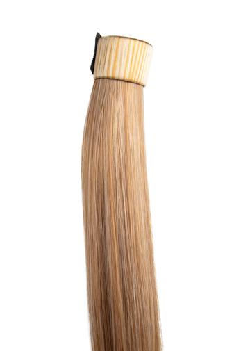 Kép 2/3 - A &amp; ONE Mézszőke Egyenes Csatos Póthaj Copfhoz 60 cm