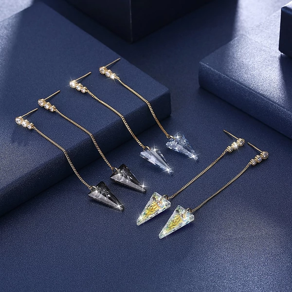 A & ONE Aranyozott S925 Ezüst Lógós Fülbevaló Világoskék Swarovski® Kristályokkal