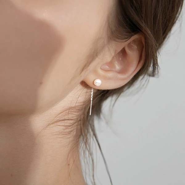 Ezüst Színű Gyönggyel Díszített S925 Ezüst Kétféleképpen Hordható Fülbevaló