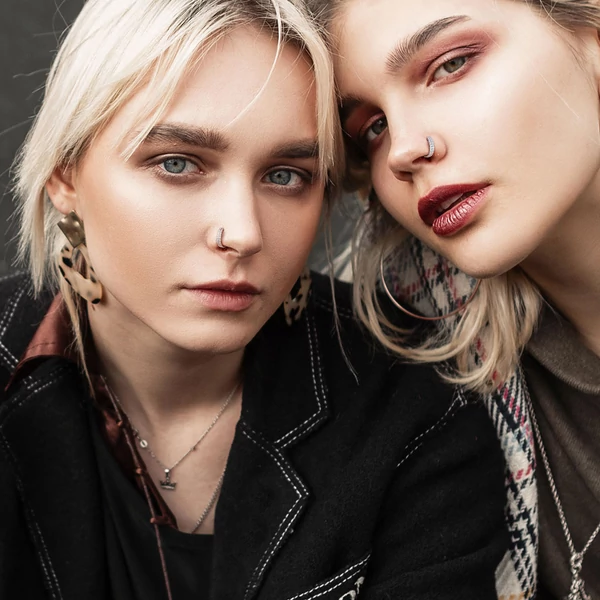 A & ONE Csillogó Kövekkel Díszített Rosegold Színű Sárgaréz Karika Orr/Fülpiercing