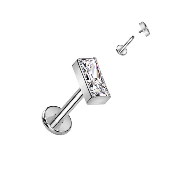 Ezüst Színű Téglalap Alakú Titánium Egyenesszárú Labret Piercing Fehér Cirkónia Kővel